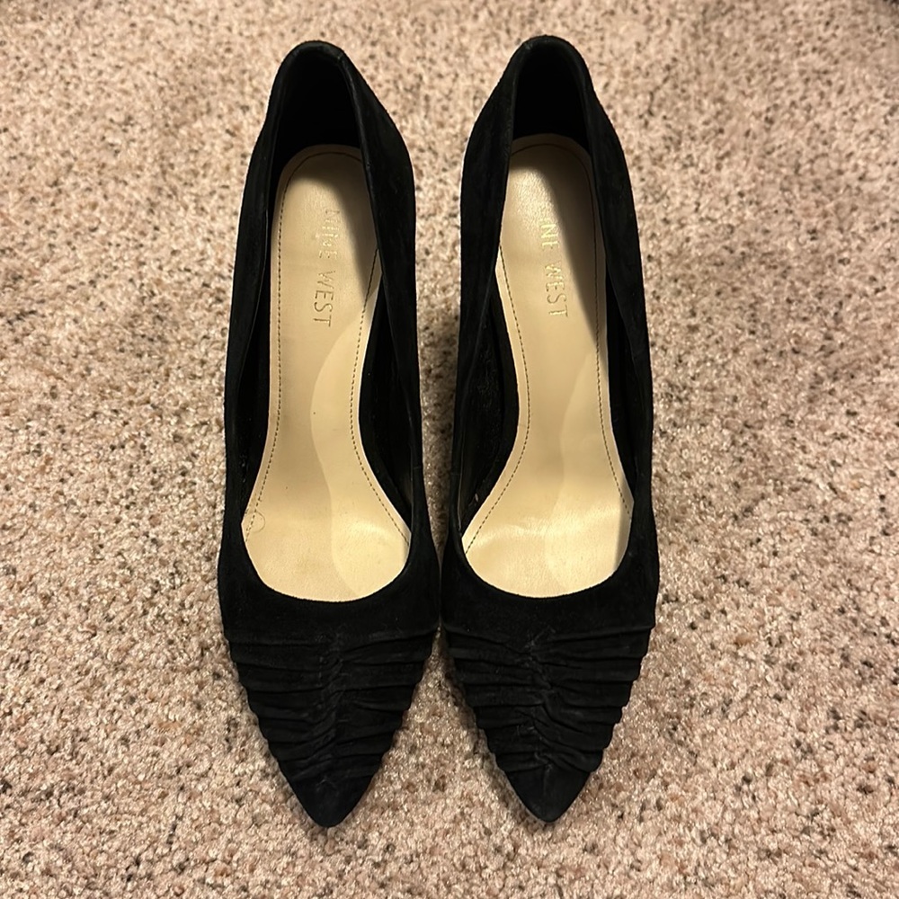 Nine West Black Pumps